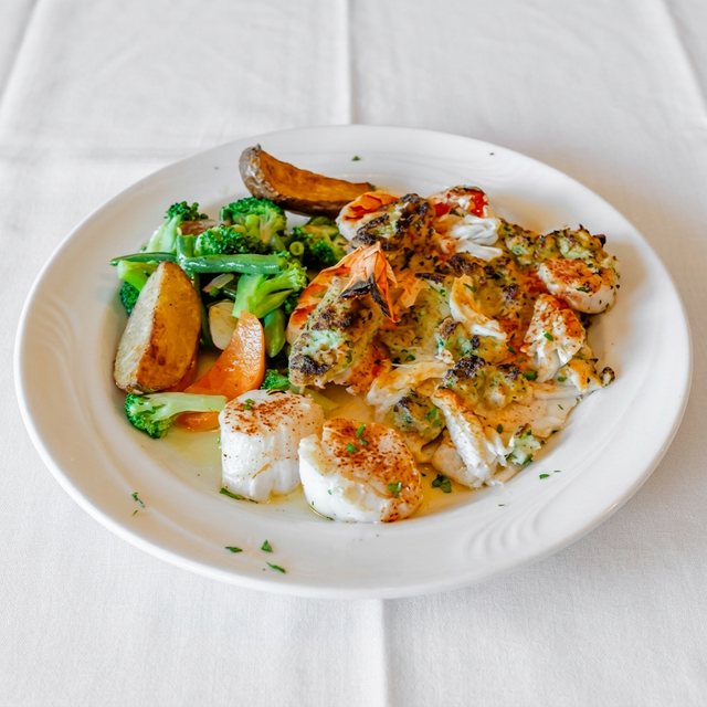 Combo Seafood Broiled.